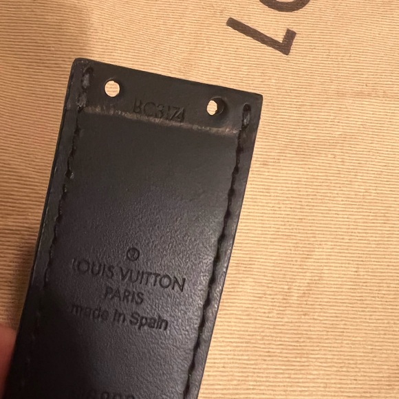 Authentic Louis Vuitton black multicolor belt - Picture 11 of 11